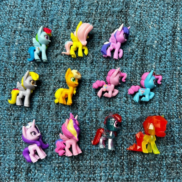 Mixed Lot of 12 My Little Pony MLP Collectible Mini Figurines Toys - Picture 7 of 7
